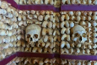 Capela dos ossos - die Knochenkapelle 6