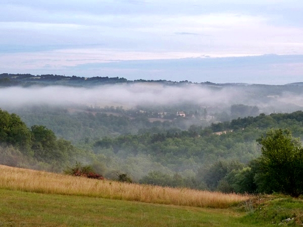tiefhaengende Wolken Nebel