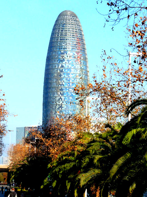 barcelona torre agbar