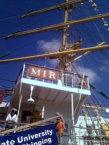 Mir Russland Segelschiff