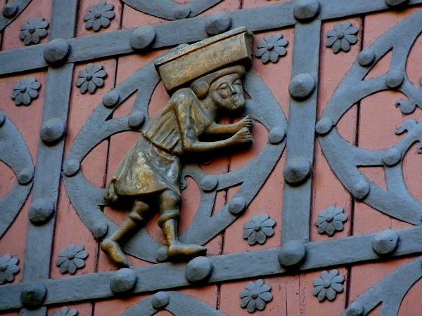 REBECCA BLOGINIVA und vier Kirchen 10