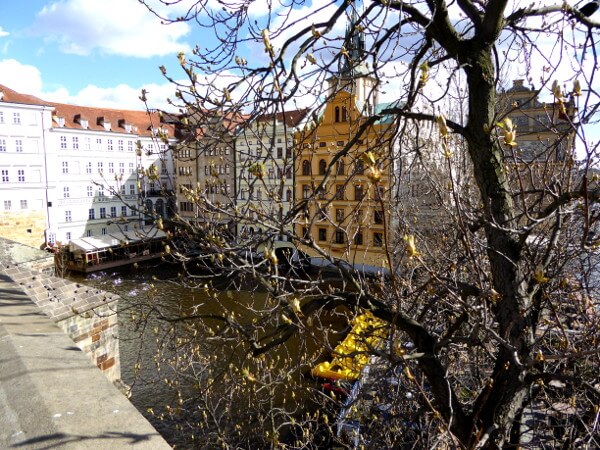 blick von der Karlsbrücke auf Altstadt Prag