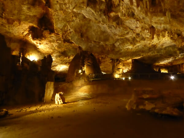 cueva de pozalagua Baskenland Bizkaia