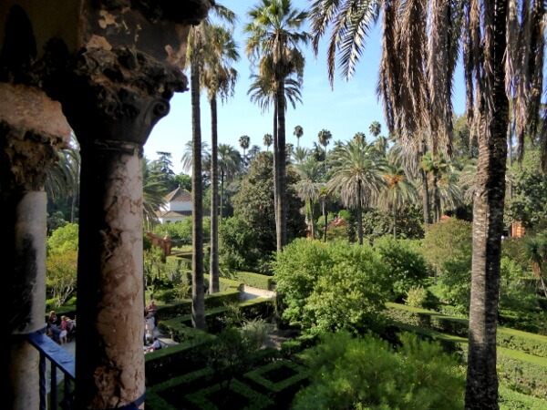 Alcazar Sevilla Gärten Galerie Blick von oben