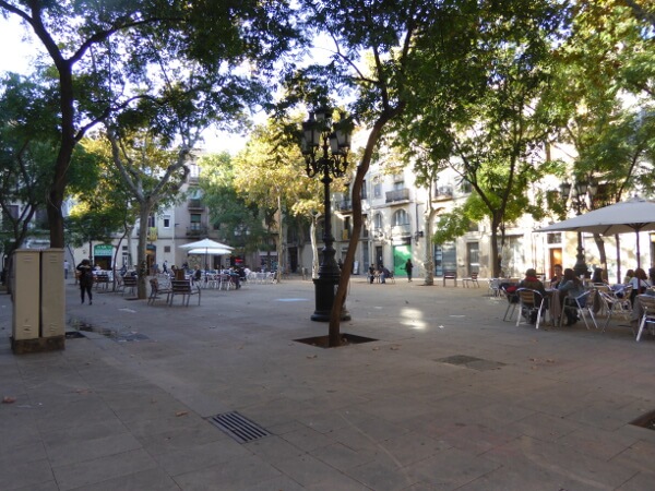 plaça d osca Barcelona Sants