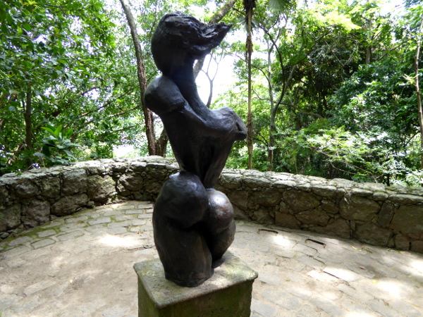Statue im Parque da Catacumba
