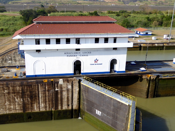 miraflores Panama City Panamakanal
