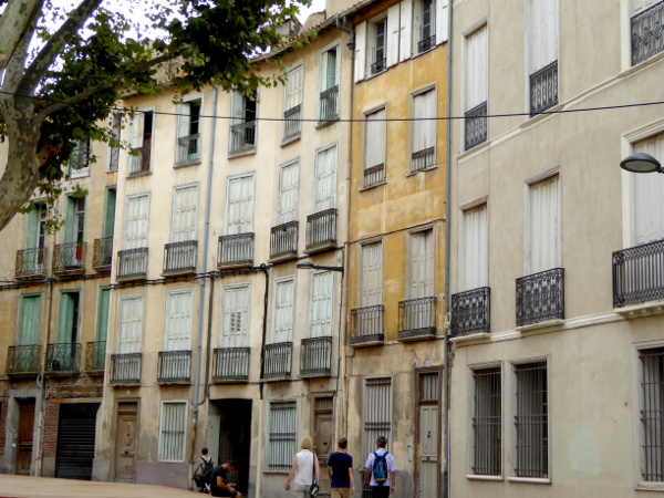Häuser in der Altstadt Perpignan Freibeuter Reisen