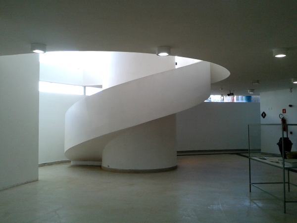 Museo Nacional Brasilia freibeuter reisen Brasilien.