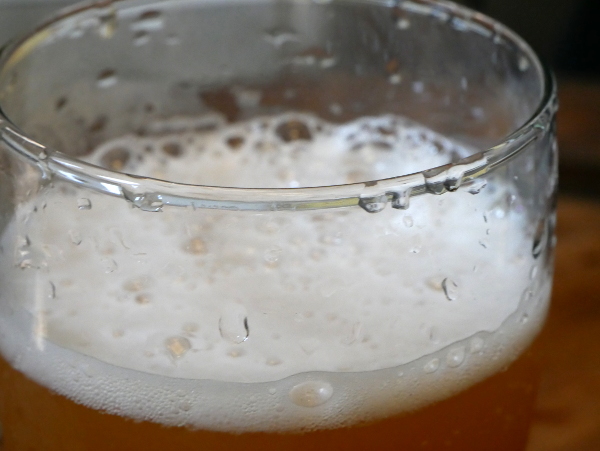 Cervesa Minera Bier aus den Bergen Hefeweizen