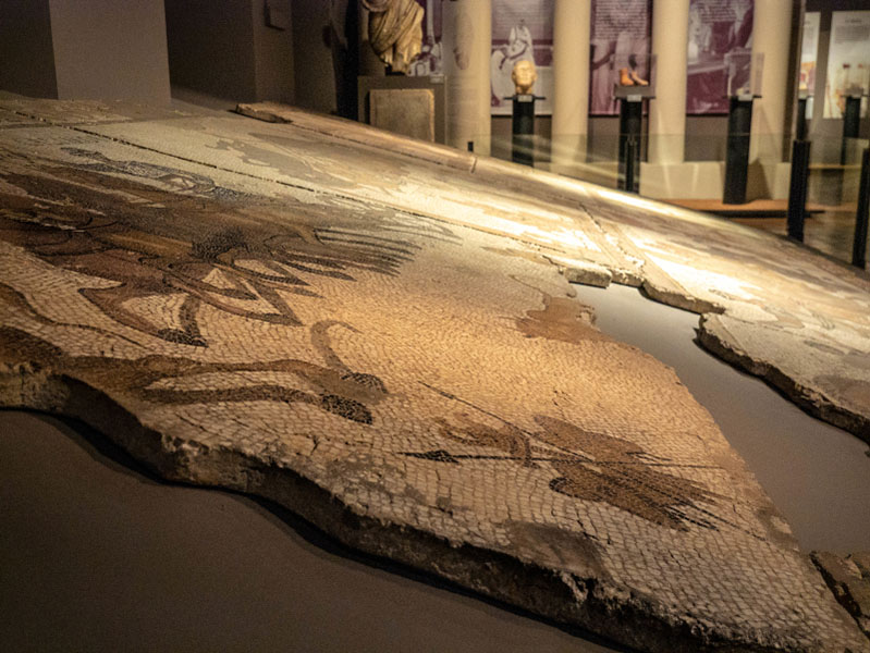 Museu historia girona frau freibeuter reisen mosaik