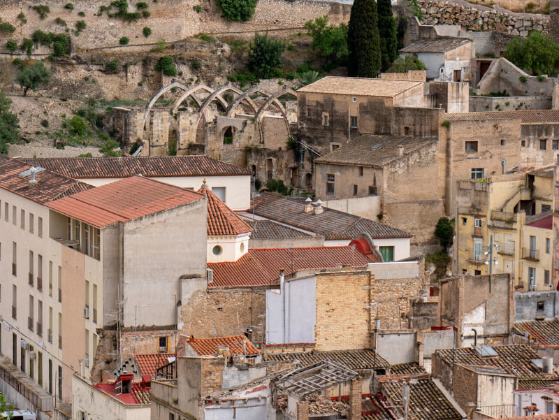 blick auf die historische altstadt tortosa