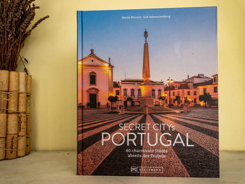 Buchcover Secret Citys Portugal - 60 charmante Städte abseits des Trubels
