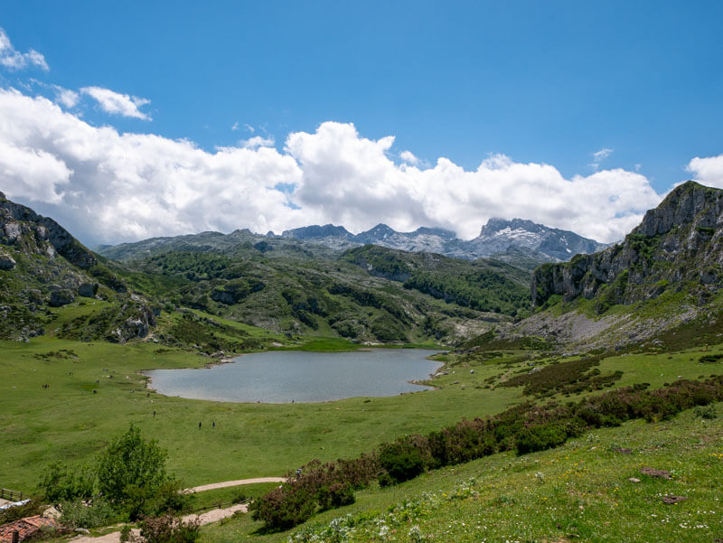 Lago-de-la-Ercina-covadonga-seen